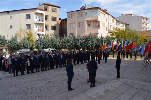 29 Ekim Cumhuriyet Bayramı Kapsamında Çelek Sunma Programı Düzenlendi